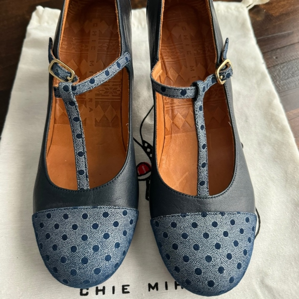 Chie Mihara 2.5” skinny heel